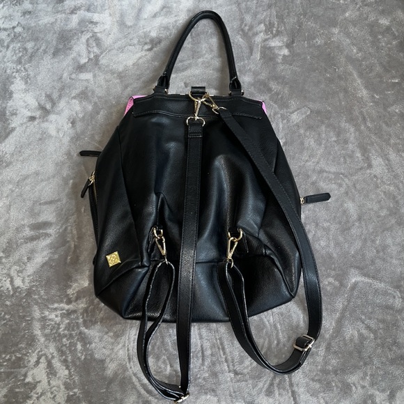 Gianni Bini drawstring backpack purse - Picture 4 of 5